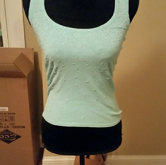 Tank top - Picture 1 of 2